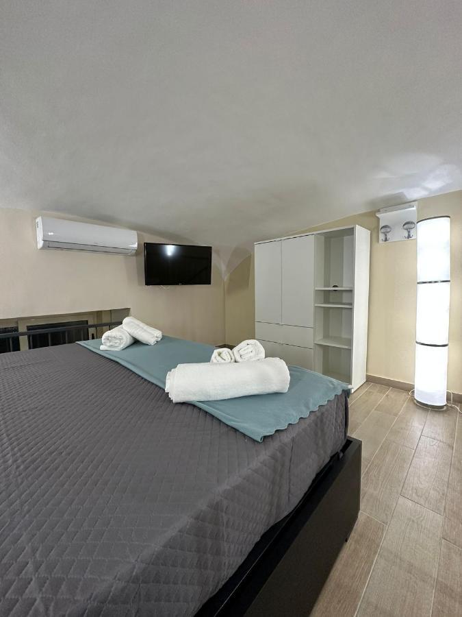Bed and Breakfast Napoli Centro - La Casa Di Cate Exterior foto