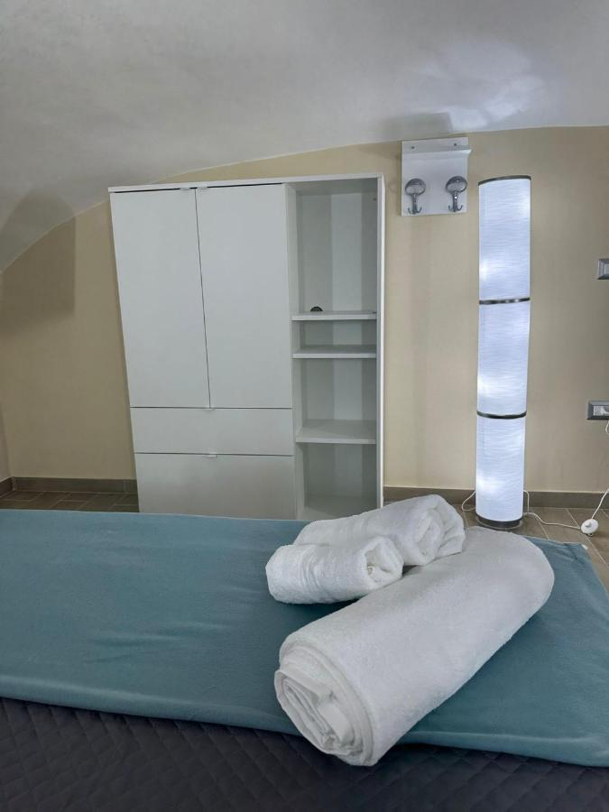 Bed and Breakfast Napoli Centro - La Casa Di Cate Exterior foto